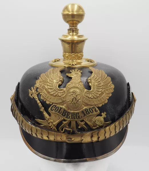 Prussian 2nd Field Artillery "Colberg 1807" Officers Pickelhaube Visuel 1 principal